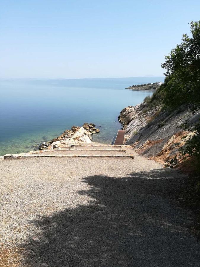 Aqua Terra Villa Spárton Buitenkant foto