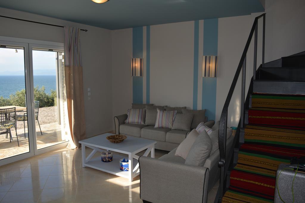 Aqua Terra Villa Spárton Buitenkant foto